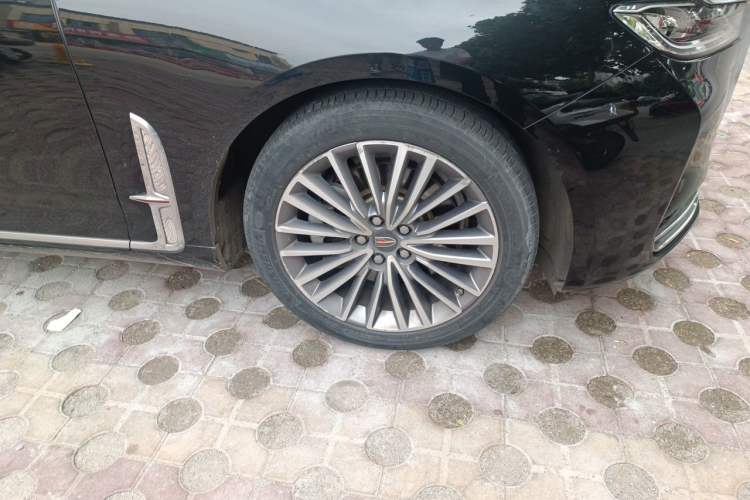 Used Hongqi H9 2020 2.0T Smart Connect Flagship Edition Right Front Wheel Hub