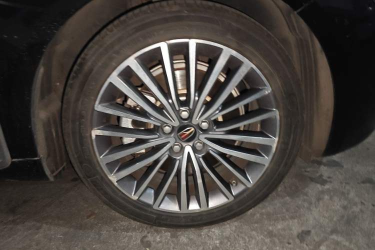 Used Hongqi H9 2020 2.0T Smart Connect Flagship Edition Right Front Wheel Hub