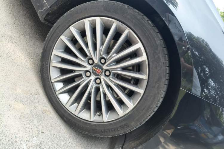 Used Hongqi H9 2020 2.0T Smart Connect Flagship Edition Right Front Wheel Hub