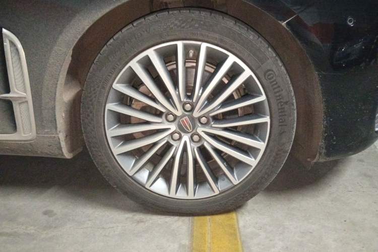 Used Hongqi H9 2020 2.0T Smart Connect Flagship Edition Right Front Wheel Hub