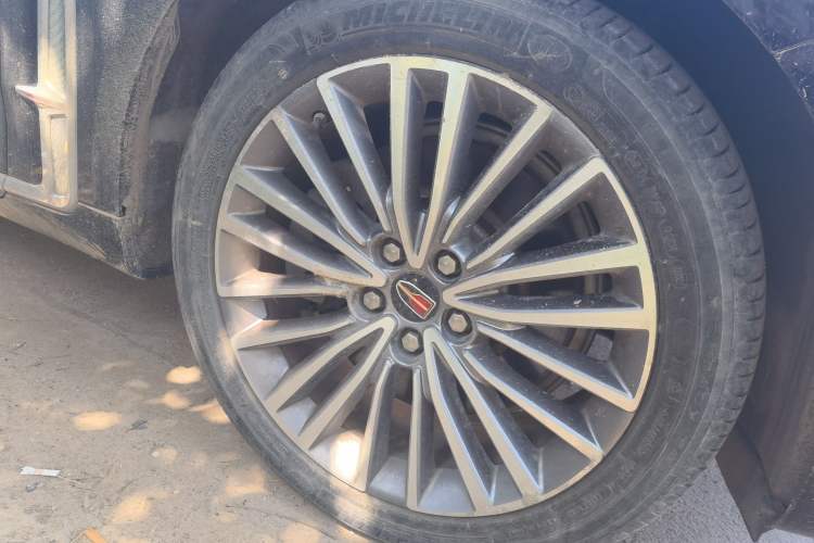 Used Hongqi H9 2020 2.0T Smart Connect Flagship Edition Right Front Wheel Hub