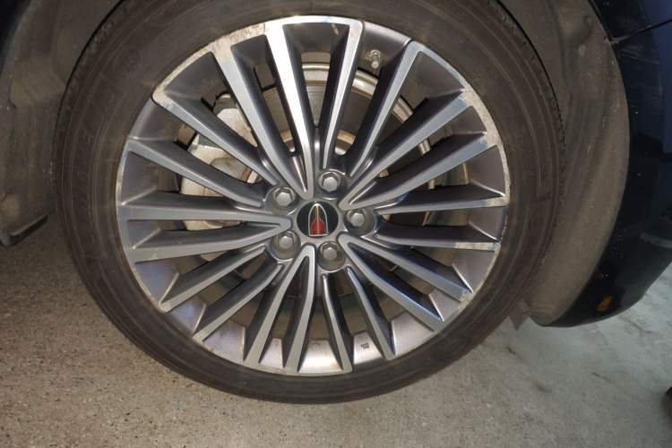 Used Hongqi H9 2020 2.0T Smart Connect Flagship Edition Right Front Wheel Hub