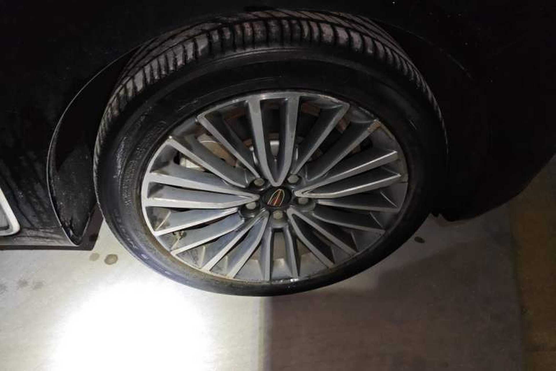 Used Hongqi H9 2020 2.0T Smart Connect Flagship Edition Right Front Wheel Hub