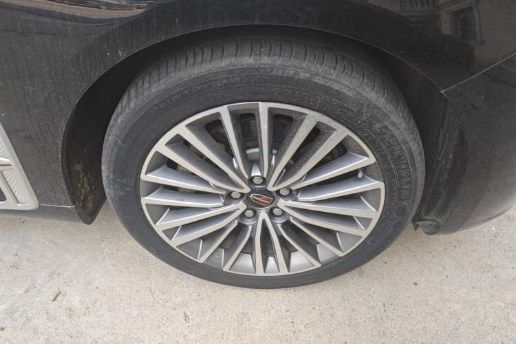 Used Hongqi H9 2020 2.0T Smart Connect Flagship Edition Right Front Wheel Hub