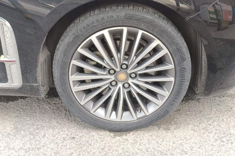 Used Hongqi H9 2020 2.0T Smart Connect Flagship Edition Right Front Wheel Hub