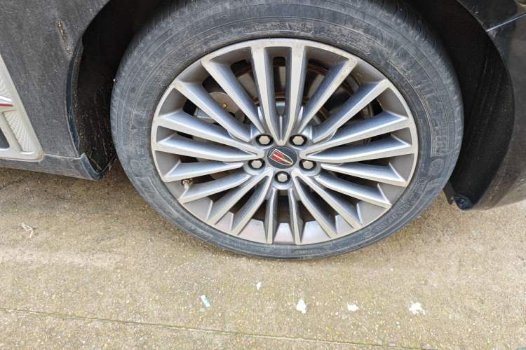 Used Hongqi H9 2020 2.0T Smart Connect Flagship Edition Right Front Wheel Hub
