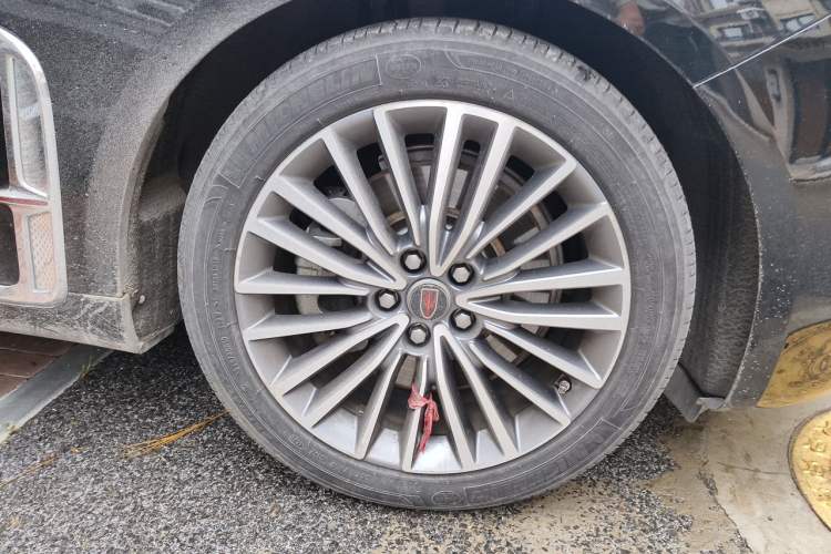 Used Hongqi H9 2020 2.0T Smart Connect Flagship Edition Right Front Wheel Hub