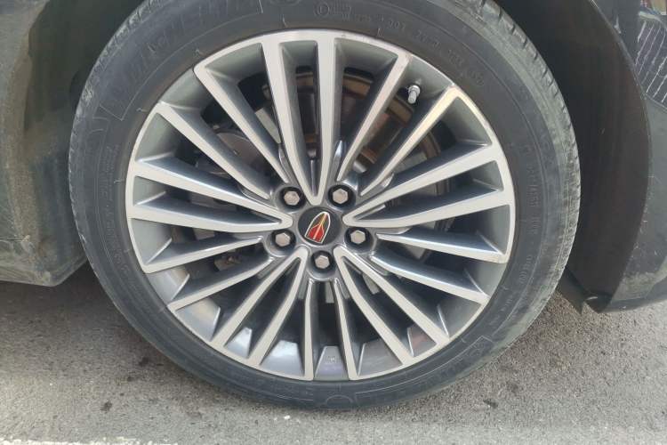 Used Hongqi H9 2020 2.0T Smart Connect Flagship Edition Right Front Wheel Hub