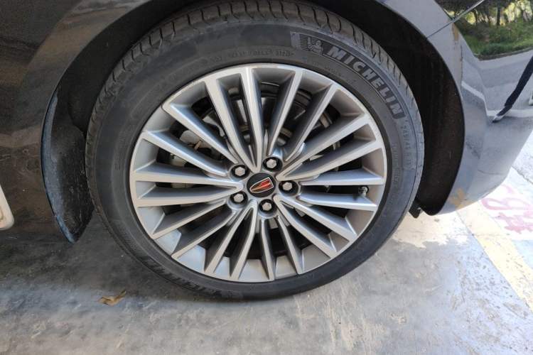 Used Hongqi H9 2020 2.0T Smart Connect Flagship Edition Right Front Wheel Hub