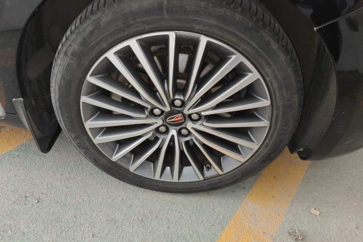 Used Hongqi H9 2020 2.0T Smart Connect Flagship Edition Right Front Wheel Hub