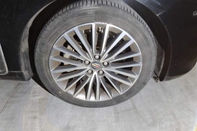 Used Hongqi H9 2020 2.0T Smart Connect Flagship Edition Right Front Wheel Hub