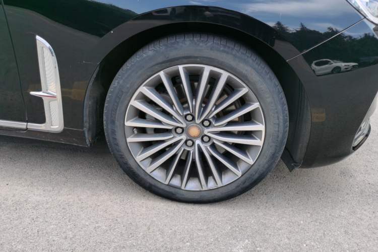 Used Hongqi H9 2020 2.0T Smart Connect Flagship Edition Right Front Wheel Hub