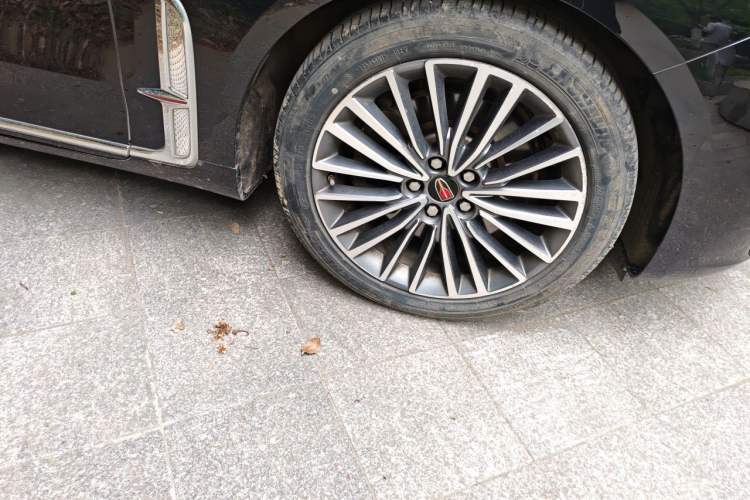 Used Hongqi H9 2020 2.0T Smart Connect Flagship Edition Right Front Wheel Hub