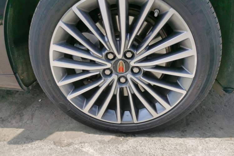 Used Hongqi H9 2020 2.0T Smart Connect Flagship Edition Right Front Wheel Hub
