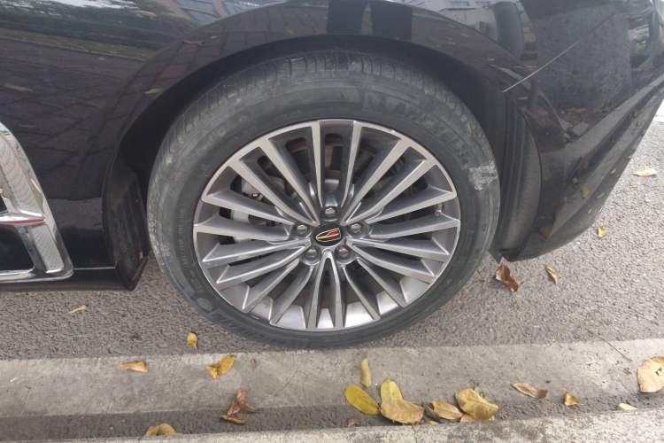 Used Hongqi H9 2020 2.0T Smart Connect Flagship Edition Right Front Wheel Hub