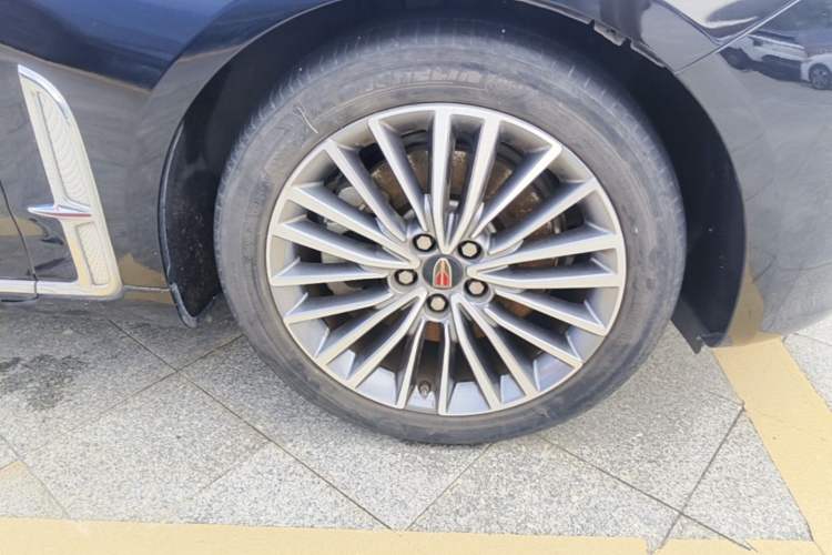 Used Hongqi H9 2020 2.0T Smart Connect Flagship Edition Right Front Wheel Hub