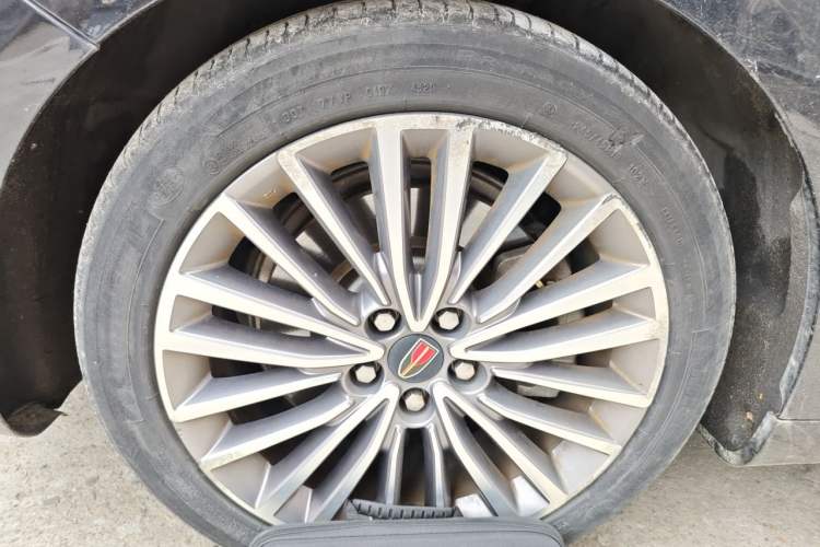 Used Hongqi H9 2020 2.0T Smart Connect Flagship Edition Right Front Wheel Hub