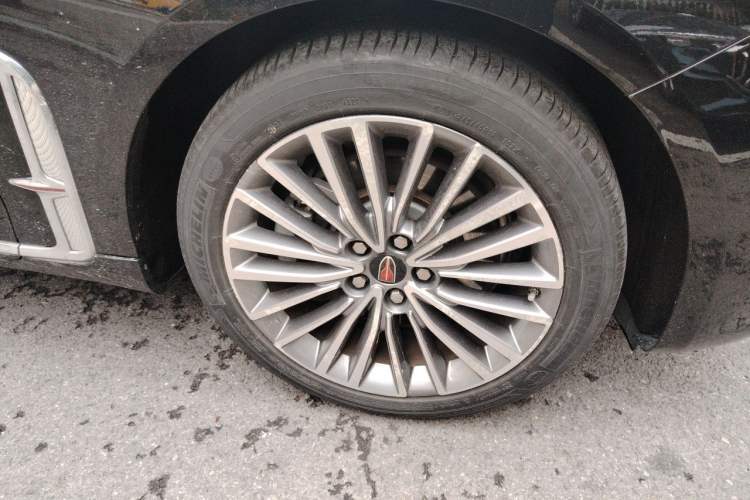 Used Hongqi H9 2020 2.0T Smart Connect Flagship Edition Right Front Wheel Hub