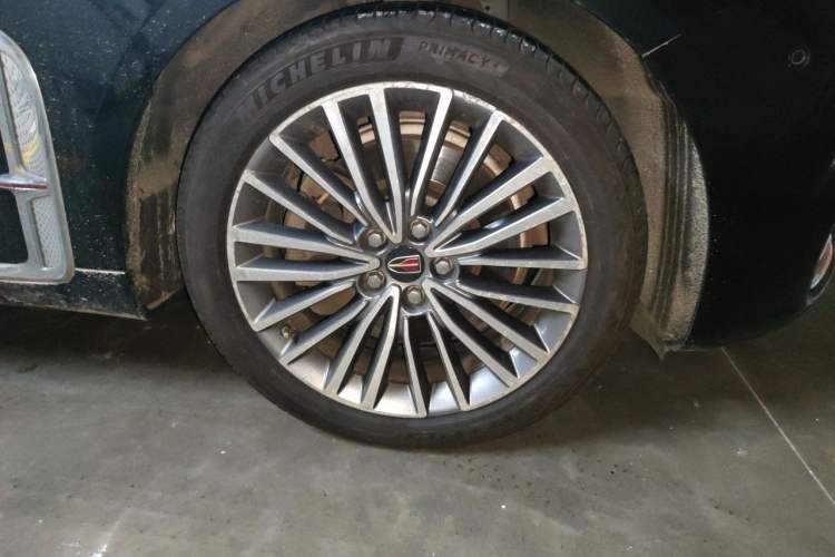 Used Hongqi H9 2020 2.0T Smart Connect Flagship Edition Right Front Wheel Hub