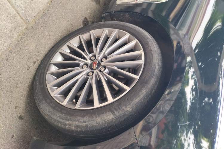 Used Hongqi H9 2020 2.0T Smart Connect Flagship Edition Right Front Wheel Hub