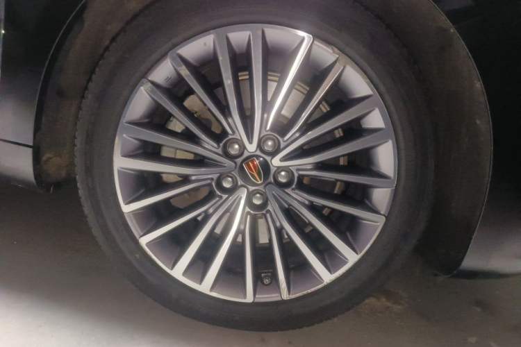 Used Hongqi H9 2020 2.0T Smart Connect Flagship Edition Right Front Wheel Hub