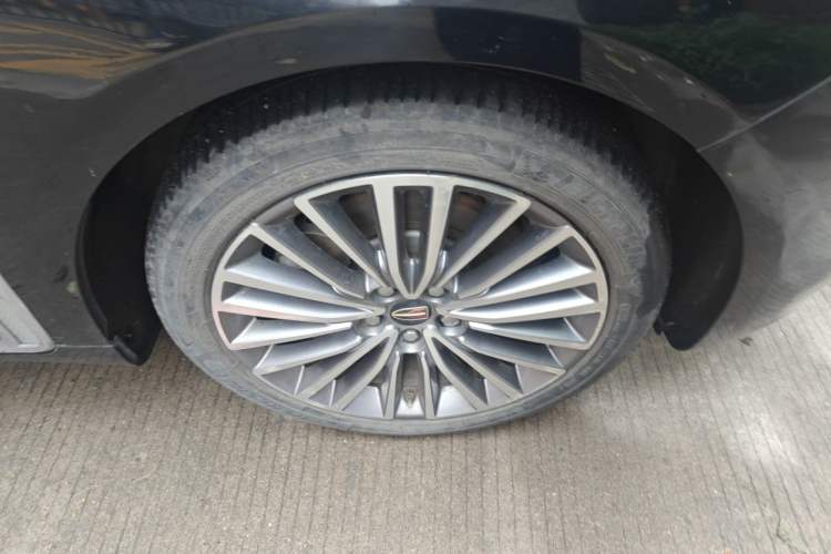 Used Hongqi H9 2020 2.0T Smart Connect Flagship Edition Right Front Wheel Hub