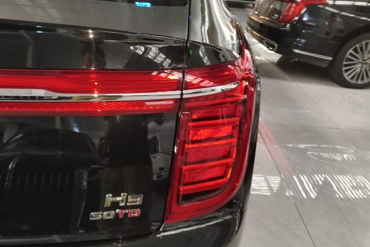 Used Hongqi H9 2020 Revised Version 2.0T Smart Connect Flagship Edition Right Rear Taillight