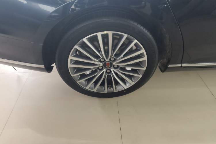 Used Hongqi H9 2020 2.0T Smart Connect Flagship Edition Right Rear Wheel Hub