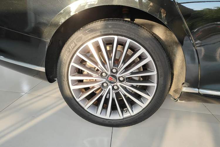 Used Hongqi H9 2020 2.0T Smart Connect Flagship Edition Right Rear Wheel Hub