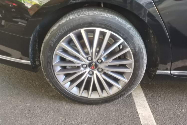 Used Hongqi H9 2020 Revised Version 2.0T Smart Connect Flagship Edition Right Rear Wheel Hub