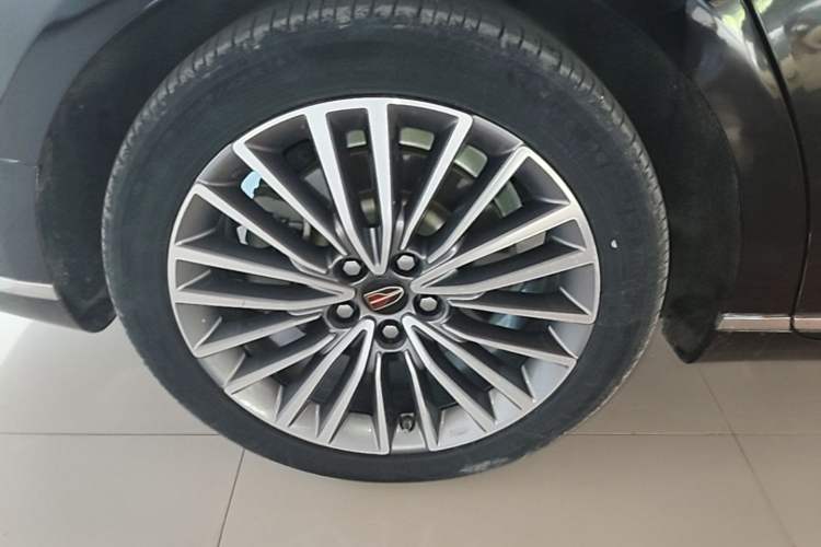 Used Hongqi H9 2020 3.0T Smart Connect Flagship Edition Right Rear Wheel Hub