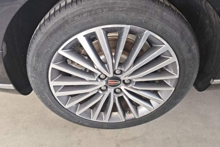 Used Hongqi H9 2020 2.0T Smart Connect Flagship Edition Right Rear Wheel Hub