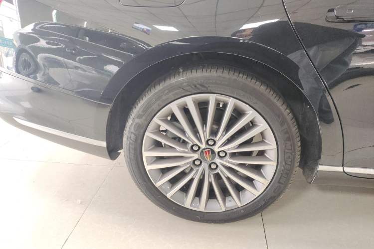 Used Hongqi H9 2020 2.0T Smart Connect Flagship Edition Right Rear Wheel Hub