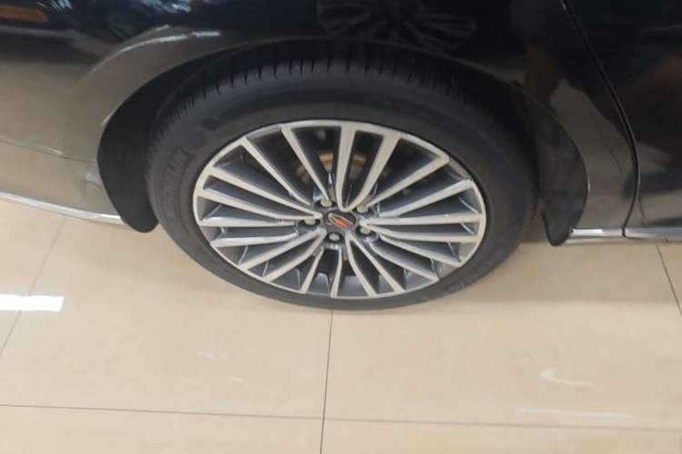 Used Hongqi H9 2020 2.0T Smart Connect Flagship Edition Right Rear Wheel Hub