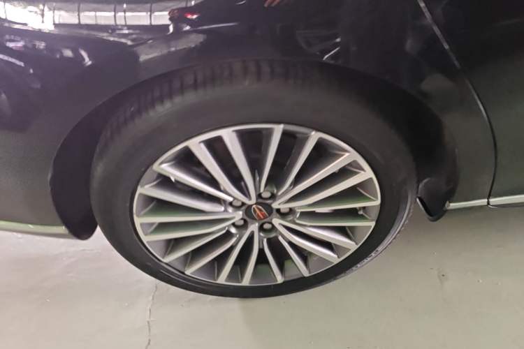 Used Hongqi H9 2020 2.0T Smart Connect Flagship Edition Right Rear Wheel Hub