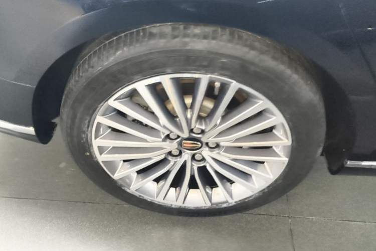 Used Hongqi H9 2020 2.0T Smart Connect Flagship Edition Right Rear Wheel Hub
