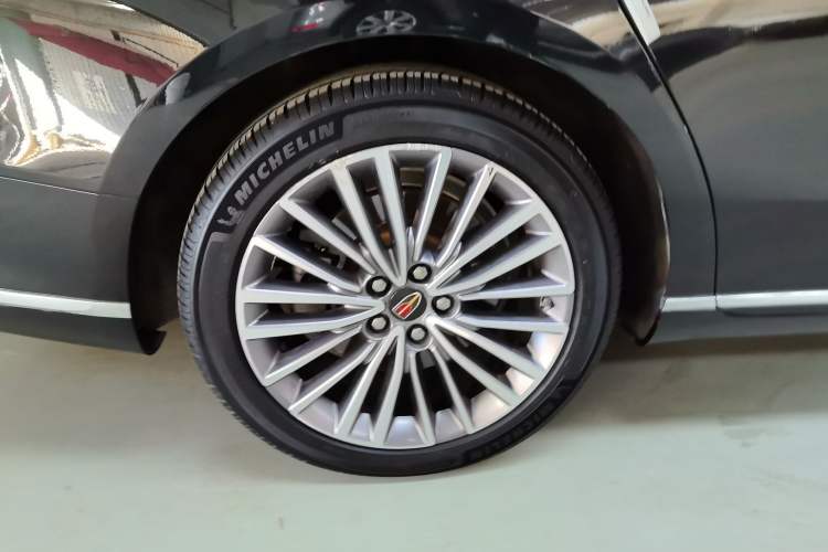 Used Hongqi H9 2020 2.0T Smart Connect Flagship Edition Right Rear Wheel Hub