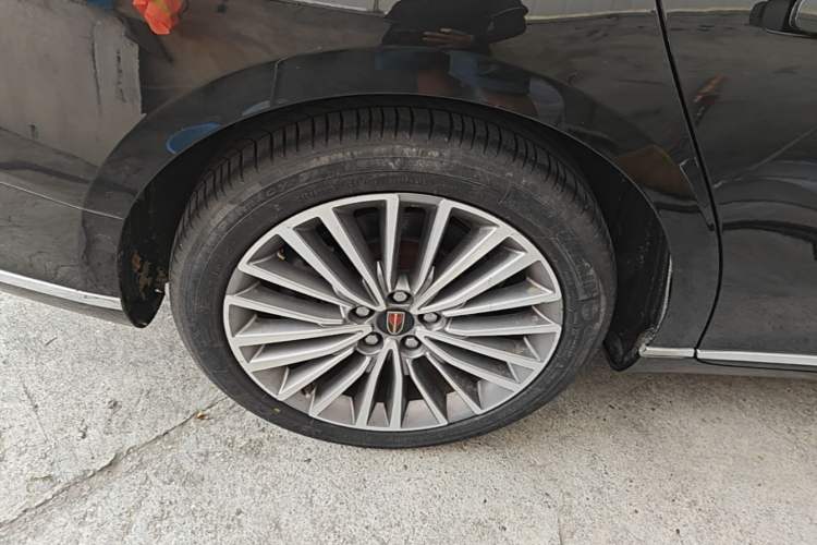 Used Hongqi H9 2020 2.0T Smart Connect Flagship Edition Right Rear Wheel Hub