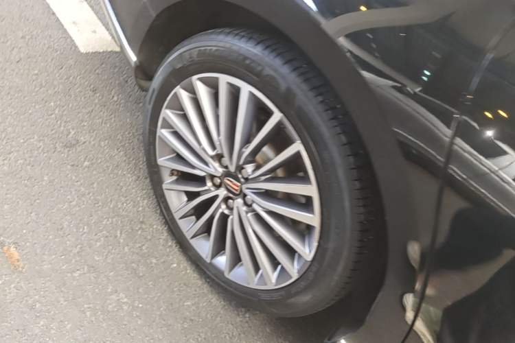 Used Hongqi H9 2020 3.0T Smart Connect Flagship Edition Right Rear Wheel Hub
