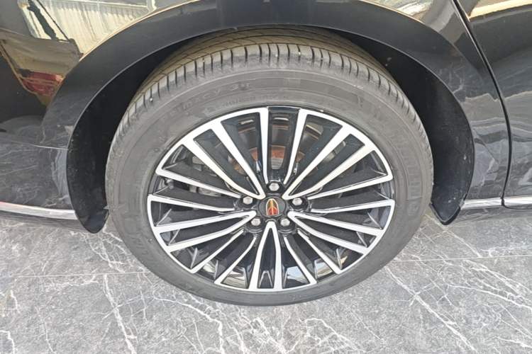 Used Hongqi H9 2020 2.0T Smart Connect Flagship Edition Right Rear Wheel Hub