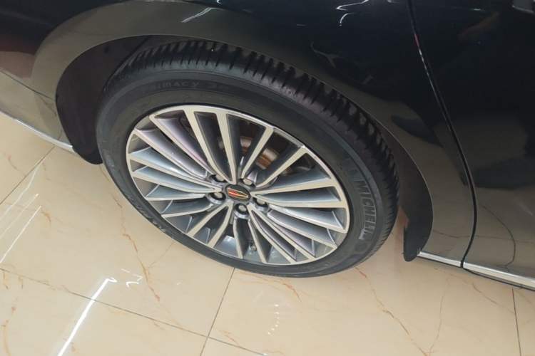 Used Hongqi H9 2020 2.0T Smart Connect Flagship Edition Right Rear Wheel Hub