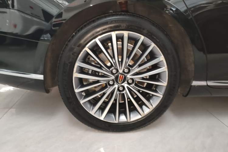 Used Hongqi H9 2020 Revised Version 2.0T Smart Connect Flagship Edition Right Rear Wheel Hub