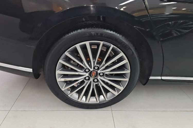 Used Hongqi H9 2020 2.0T Smart Connect Flagship Edition Right Rear Wheel Hub