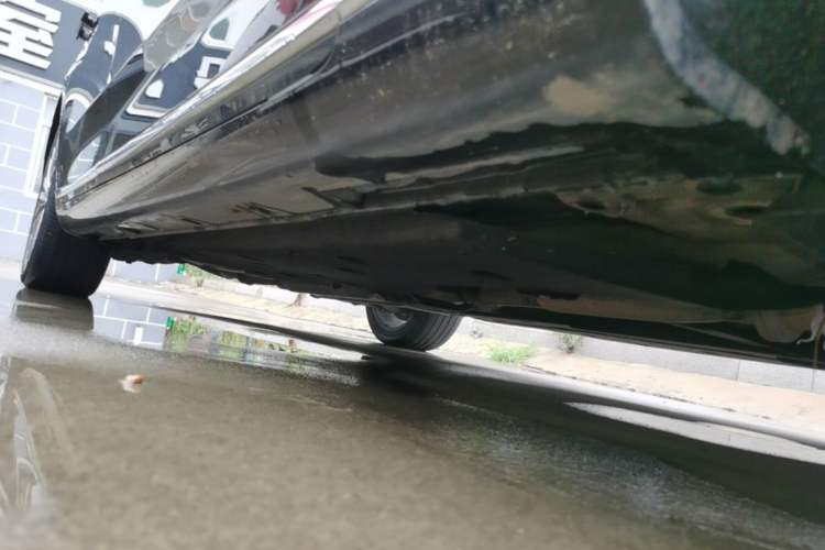 Used Hongqi H9 2020 2.0T Smart Connect Flagship Edition Right Side Sill