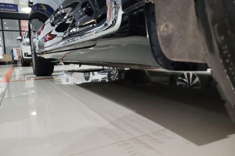 Used Hongqi H9 2020 3.0T Smart Connect Flagship Edition Right Side Sill