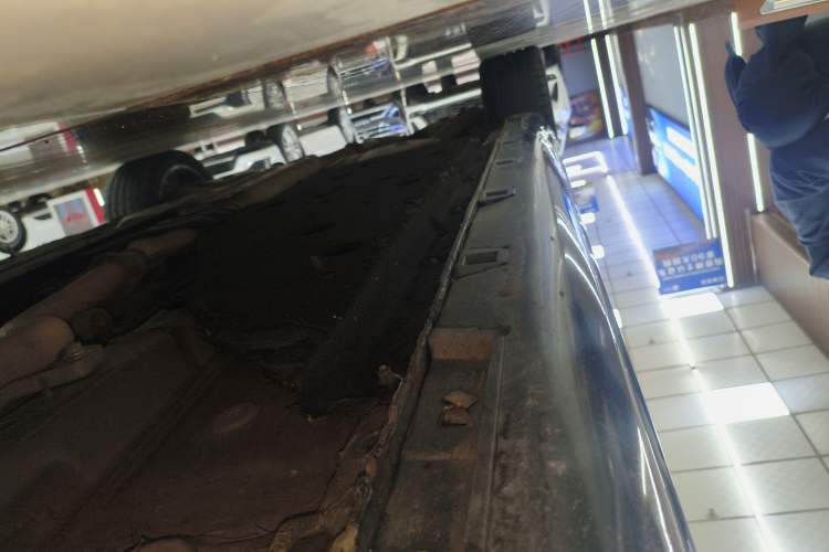 Used Hongqi H9 2020 2.0T Smart Connect Flagship Edition Right Side Sill