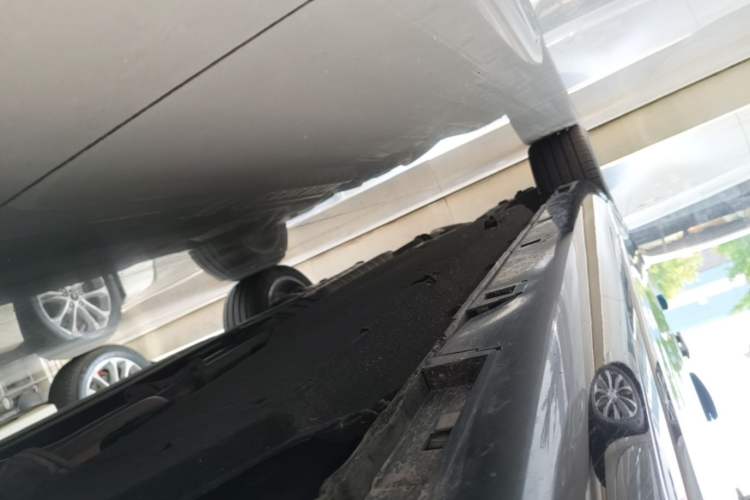 Used Hongqi H9 2020 3.0T Smart Connect Flagship Edition Right Side Sill