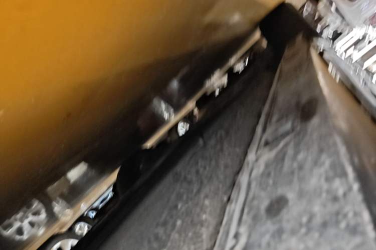 Used Hongqi H9 2020 3.0T Smart Connect Flagship Edition Right Side Sill