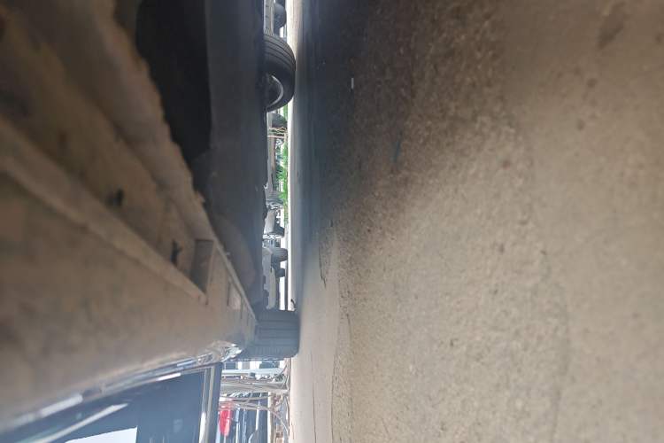 Used Hongqi H9 2020 2.0T Smart Connect Flagship Edition Right Side Sill