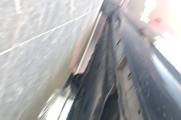 Used Hongqi H9 2020 2.0T Smart Connect Flagship Edition Right Side Sill